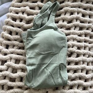 LULULEMON\\ EBB to street tank. Full length